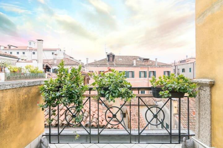 Ca' Pesaro Rooftop Terrace Apartment. 威尼斯 外观 照片