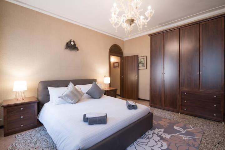 Ca' Pesaro Rooftop Terrace Apartment. 威尼斯 外观 照片